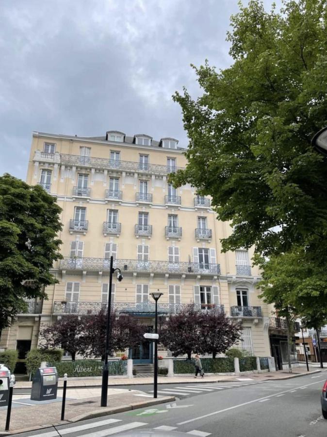 Le 5E - Appartement Design Dans Un Ancien Palace Vichy Buitenkant foto